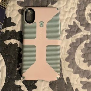 Speck iPhone X case